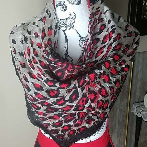 Fashion Scarf, Red, Gray and Black scarf, sqare. - Picture 2 of 2